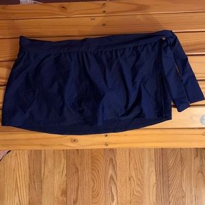 Tommy Bahama swim skirt NWT Medium